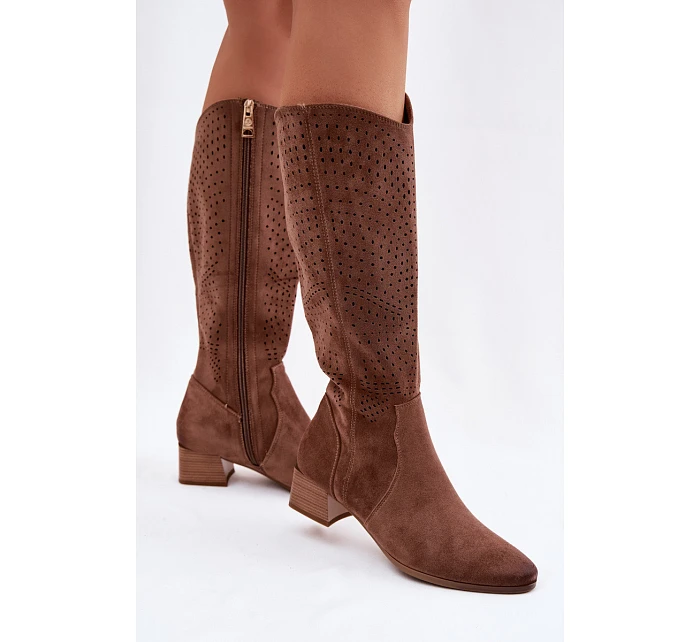 Dámské perforované kozačky na nízkém podpatku Vinceza 58637 světle hnědé