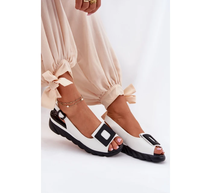 Kožené dámské sandály na klínu s ozdobou Artiker 56C2157 bílé
