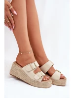 Dámské Klapky Na Klínu S Pletením A Přezkami Béžové Pasinea Dámské Klapky Na Klínu S Pletením A Přezkami Béžové Pasinea