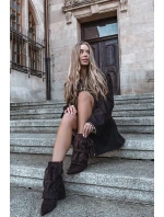 Dámské kotníkové boty na podpatku s třásněmi a zlatými přezkami čokoládové Evelisse Dámské kotníkové boty na podpatku s třásněmi a zlatými přezkami čokoládové Evelisse