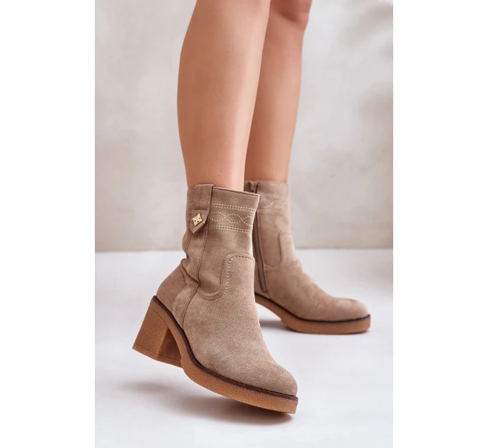 Zateplené dámské boty na podpatku béžové model 21673982 - Boto Zateplené dámské boty na podpatku béžové model 21673982 - Boto