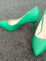 Dámské lodičky na jehlovém podpatku B-831 Zelená - Bellucci