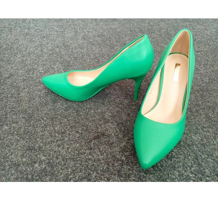 Dámské lodičky na jehlovém podpatku Zelená model 21339192 - BELLUCCI