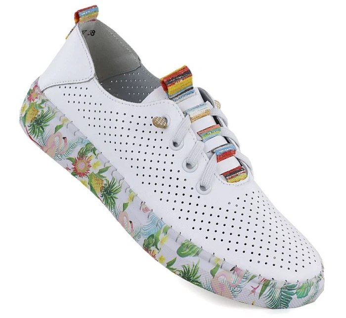 Dámské kožené polobotky bílé Artiker model 22060088