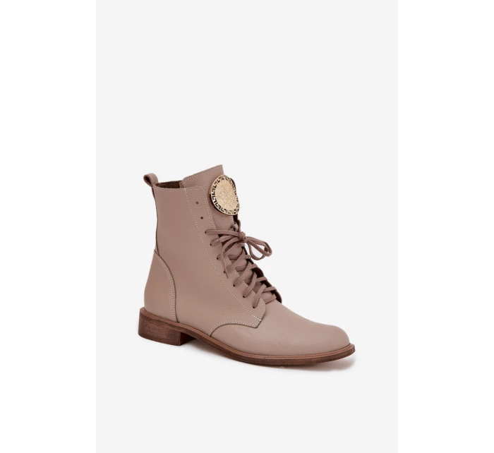 Kožené dámské kotníkové boty na plochém podpatku se zlatým detailem Zazoo 3084 béžové