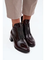 Kožené lakované kotníkové boty na klínku s ozdobným detailem zateplené Zazoo 60560 bordó