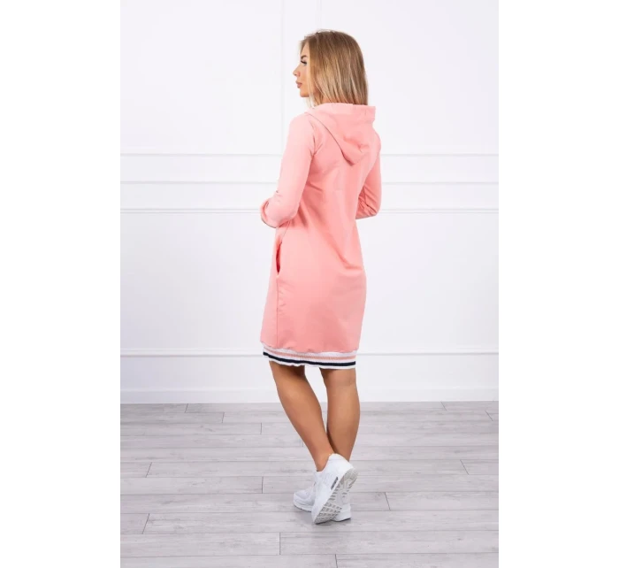 Brooklynské meruňkové šaty