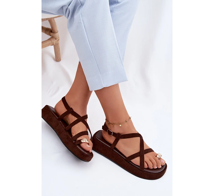 Sandály na platformě s zlatým detailem čokoládové Olmira