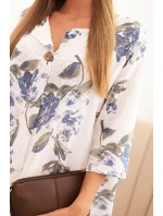 Dámská bavlněná šaty s květinovým vzorem a rukávem 3/4 bílá