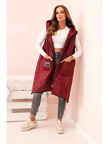 Dámská prošívaná vesta Plus Size s kapucí na zip bordová