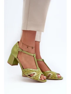 Dámské kožené sandály na podpatku model 21662550 - Maciejka