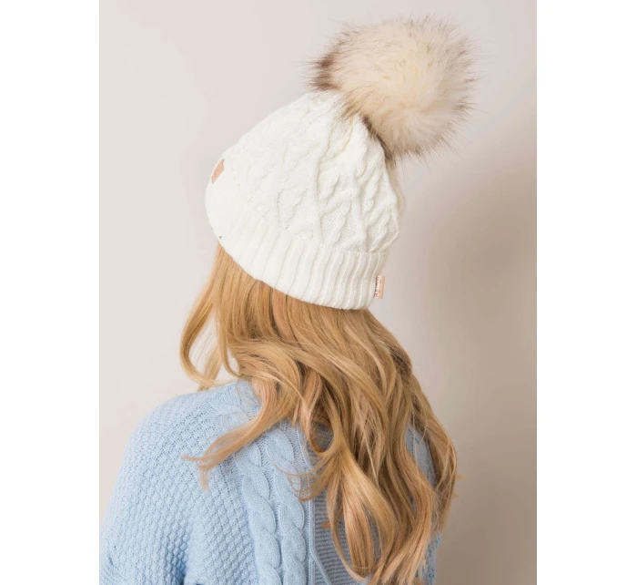 Czapka JK CZ model 20509103 ecru - FPrice