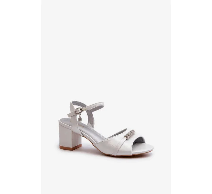Sandály na podpatku 20241 stříbrné - Step in style