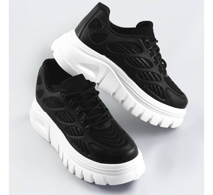 Černé dámské sportovní boty na platformě (S222)