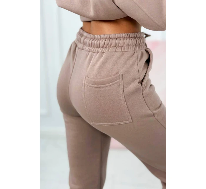 Izolovaná souprava s výšivkou Los Angeles tmavě béžová Izolovaná souprava s výšivkou Los Angeles tmavě béžová