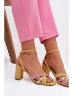 Dámské sandály na podpatku s pásky Eko semiš žluté model 21937474 - Boto