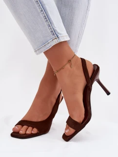 Dámské sandály na podpatku z eko semiše čokoládové model 21951621 - Boto