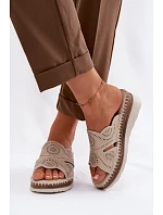 Kožené dámské sandály na platformě model 22101277 béžové - S.Barski Kožené dámské sandály na platformě model 22101277 béžové - S.Barski