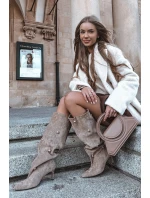 Nazouvací dámské kozačky na podpatku se zlatými ozdobami béžové model 21757806 - Boto