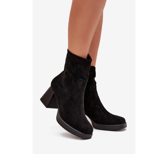 Dámské Botky Na Podpatku Z Eko Semiše Se Zipem Černé Serinna Dámské Botky Na Podpatku Z Eko Semiše Se Zipem Černé Serinna