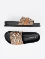 Pohodlné černé  nazouváky dámské na plochém podpatku