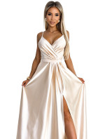 JULIET - Elegantní dlouhé béžové dámské saténové šaty s výstřihem a rozparkem na noze 512-3