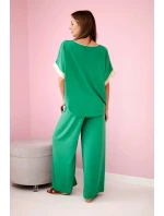 Viskózový komplet se zlatým lemováním zelený