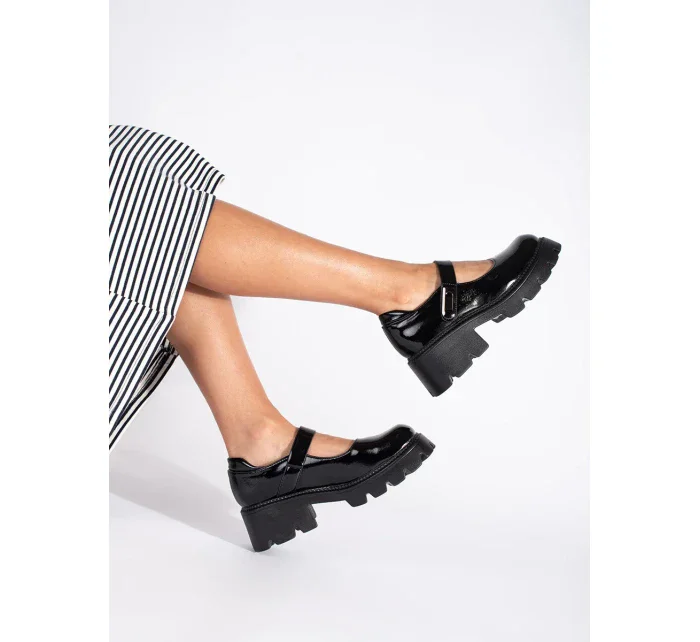 Designové dámské černé  polobotky platforma