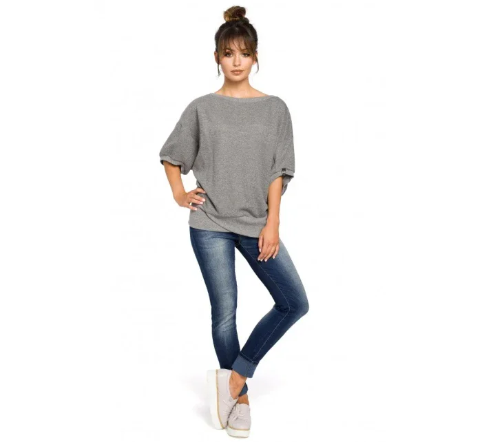 model 15096877 Halenka nadměrné velikosti se zavinovacími detaily pudrová - BeWear model 15096877 Halenka nadměrné velikosti se zavinovacími detaily pudrová - BeWear