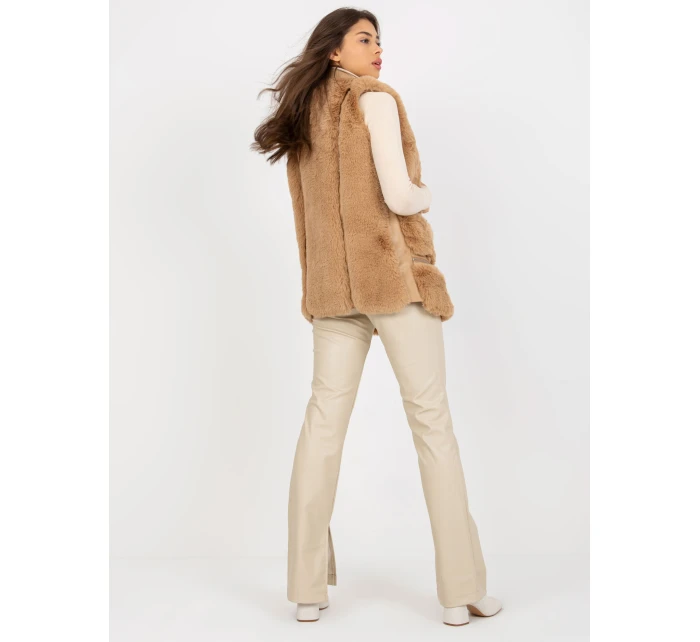 AI KZ TR2021.69 velbloudí vesta