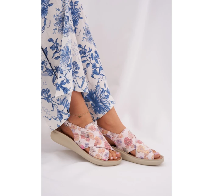 Dámské sandály z eko kůže s květinami multikolor Tosmelia Dámské sandály z eko kůže s květinami multikolor Tosmelia