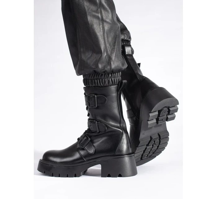 Jedinečné kotníčkové boty dámské černé na širokém podpatku Jedinečné kotníčkové boty dámské černé na širokém podpatku