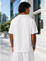 Koszulka męska oversize z nadrukiem biała model 22216054 - FashionStreet Koszulka męska oversize z nadrukiem biała model 22216054 - FashionStreet