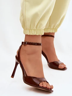 Sandály na podpatku  model 227434 Step in style