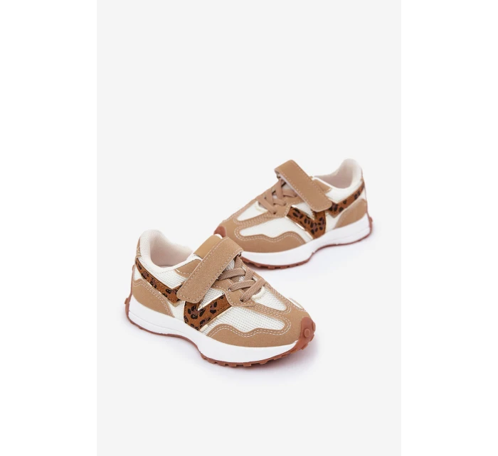 Dětské tenisky na suchý zip s leopardím vzorem tmavě béžové model 21688089 - Boto Dětské tenisky na suchý zip s leopardím vzorem tmavě béžové model 21688089 - Boto