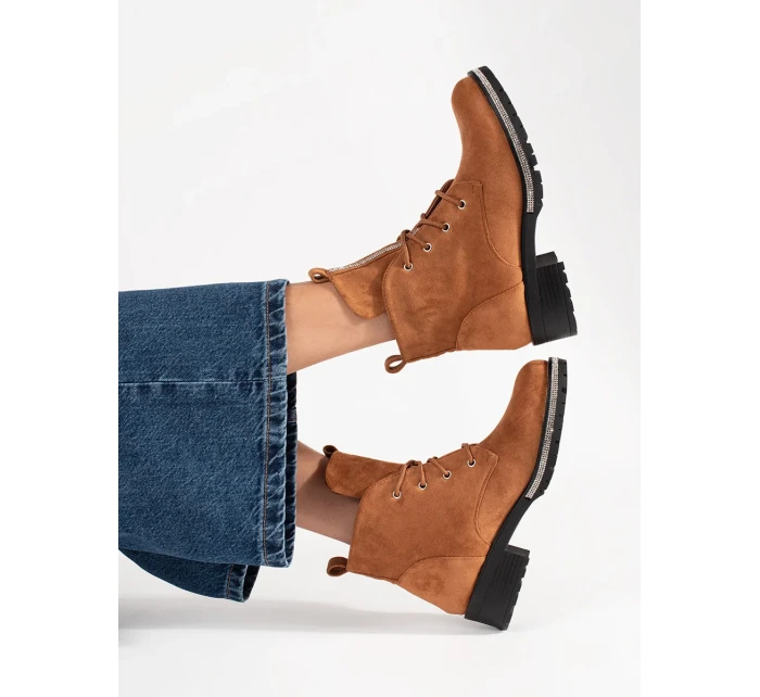 Designové dámské   kotníčkové boty bez podpatku