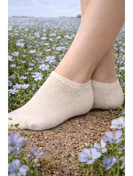 LINEN FEET 174 LINEN FEET 174