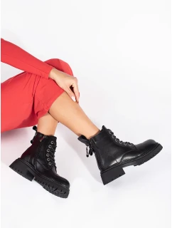 Pěkné černé kotníčkové boty dámské platforma
