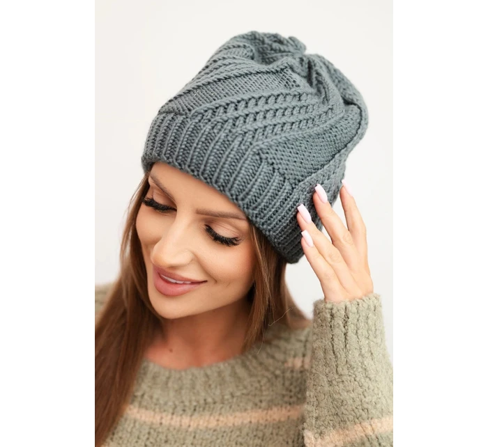 Dámská zimní čepice s vlnou grafitová Dámská zimní čepice s vlnou grafitová