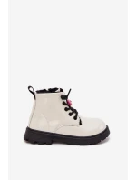 Zateplené dětské lakované botky s přívěskem „Miś“ – bílé Jovellea Zateplené dětské lakované botky s přívěskem „Miś“ – bílé Jovellea