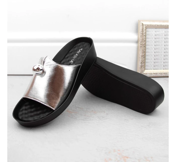 Dámské ažurové sandály béžové model 21904482 - Sabatina