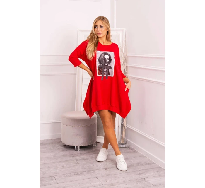 Šaty s potiskem a rozšířenou spodní částí červené Šaty s potiskem a rozšířenou spodní částí červené