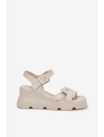 Dámské Kožené Sandály Na Klínu Artiker model 21695626 Béžové - Boto Dámské Kožené Sandály Na Klínu Artiker model 21695626 Béžové - Boto