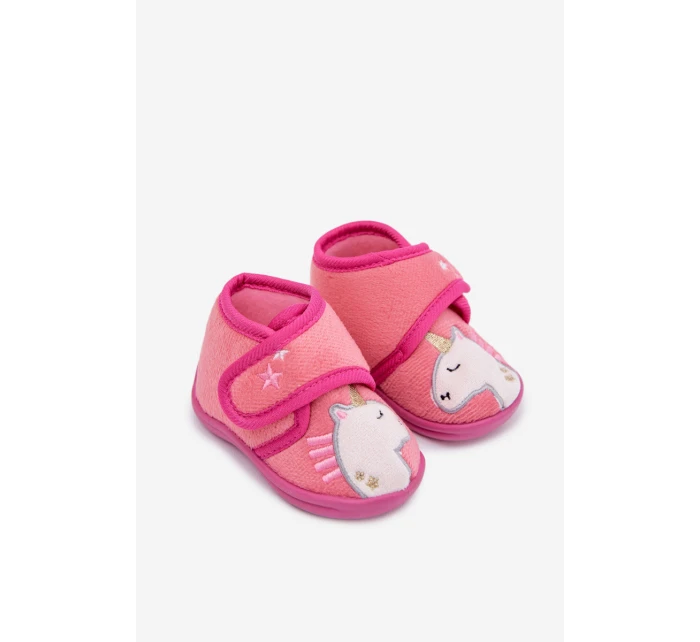 Dětské pantofle na suchý zip fuchsiové model 21794041 - Boto Dětské pantofle na suchý zip fuchsiové model 21794041 - Boto