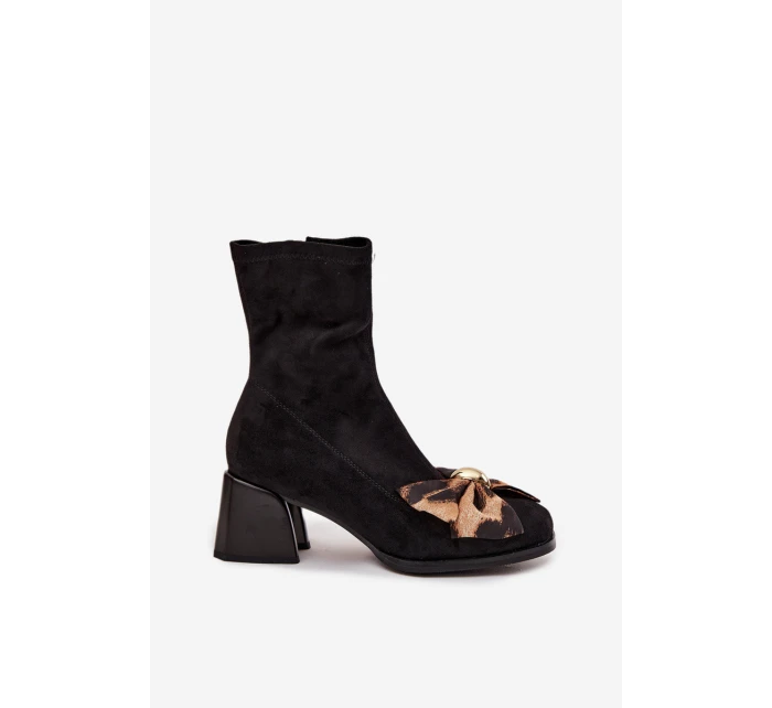 Dámské kotníkové boty s mašlí D&A – černé Dámské kotníkové boty s mašlí D&A – černé