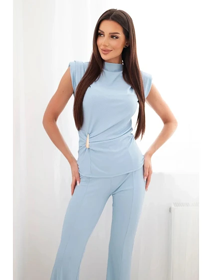 Dámský komplet s nařasenou halenkou a širokými kalhotami modrý Dámský komplet s nařasenou halenkou a širokými kalhotami modrý