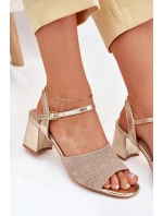 Dámské Sandály Na Podpatku Zlaté model 21702391 - Boto Dámské Sandály Na Podpatku Zlaté model 21702391 - Boto