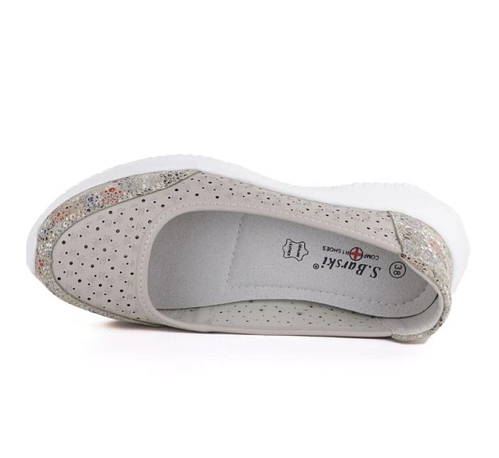 Dámská prolamovaná kožená obuv béžová S.Barski model 22081720 - Hikvision Dámská prolamovaná kožená obuv béžová S.Barski model 22081720 - Hikvision