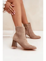Dámské Botky Z Eko Semiše Na Podpatku Se Zámkem Béžové Zelita Dámské Botky Z Eko Semiše Na Podpatku Se Zámkem Béžové Zelita