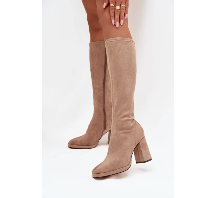 Dámské kozačky s na sloupkovém podpatku béžové model 21709502 - Boto